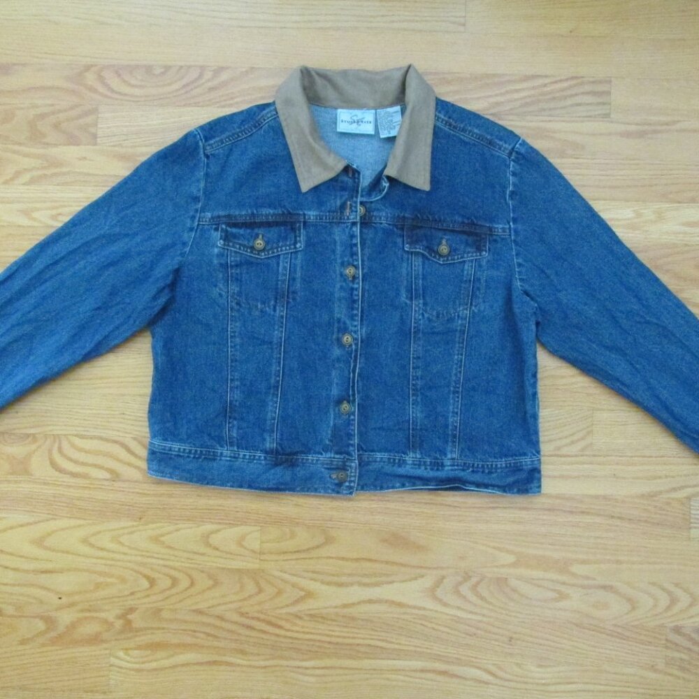 STUDIO EASE WOMEN'S SIZE 14 JEAN JACKET MED BLUE DENIM W/ TAN FAUX SUEDE COLLAR